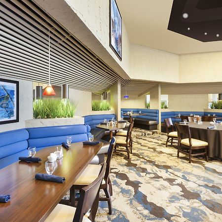 Отель Crowne Plaza Columbus North - Worthington By Ihg Экстерьер фото