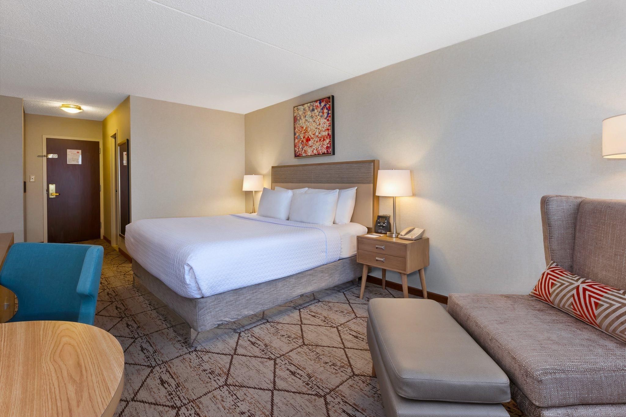 Отель Crowne Plaza Columbus North - Worthington By Ihg Экстерьер фото