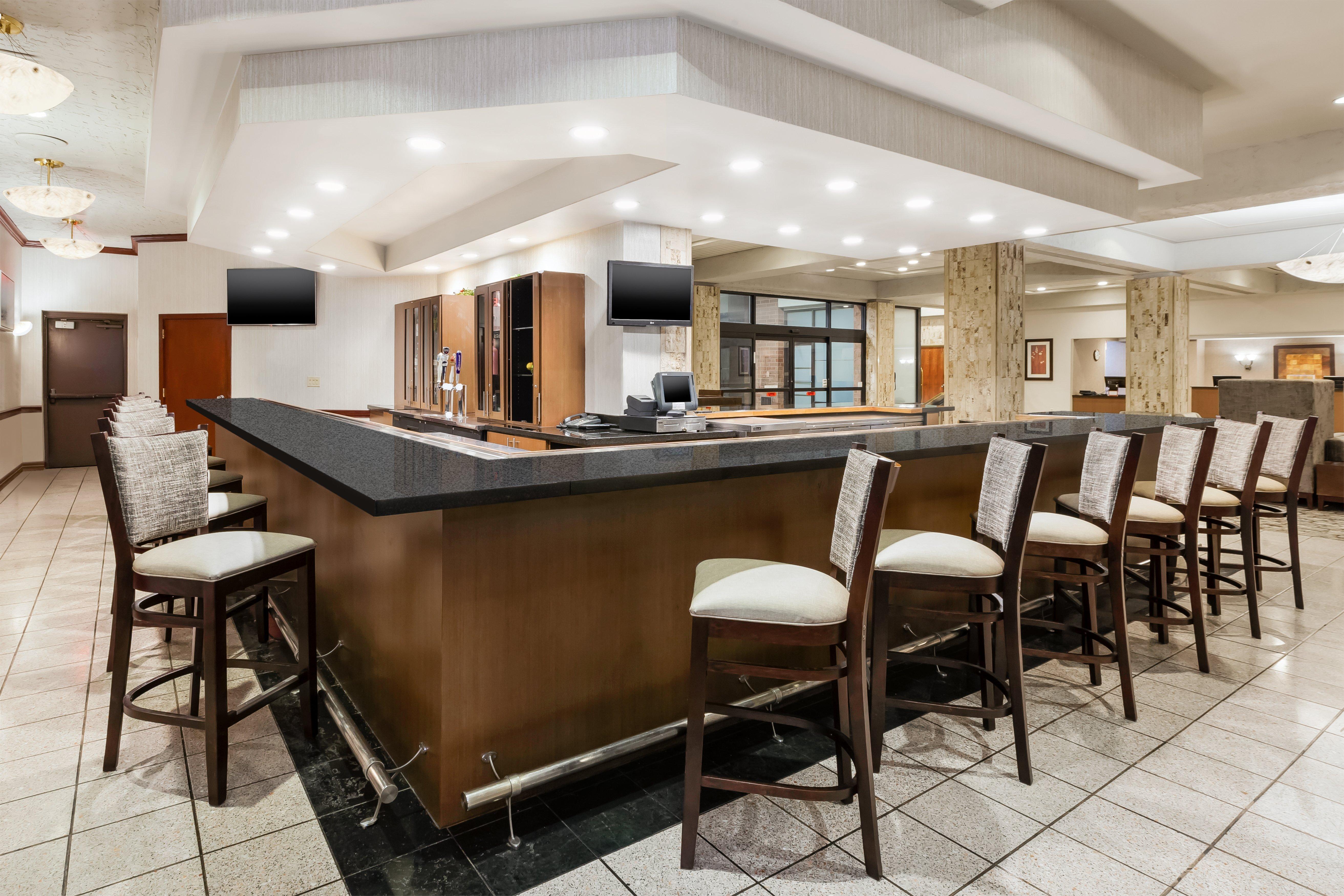 Отель Crowne Plaza Columbus North - Worthington By Ihg Экстерьер фото