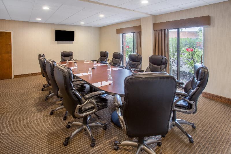 Отель Crowne Plaza Columbus North - Worthington By Ihg Экстерьер фото