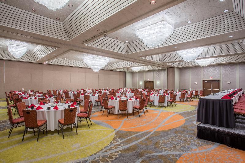 Отель Crowne Plaza Columbus North - Worthington By Ihg Экстерьер фото