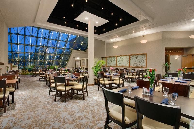 Отель Crowne Plaza Columbus North - Worthington By Ihg Экстерьер фото